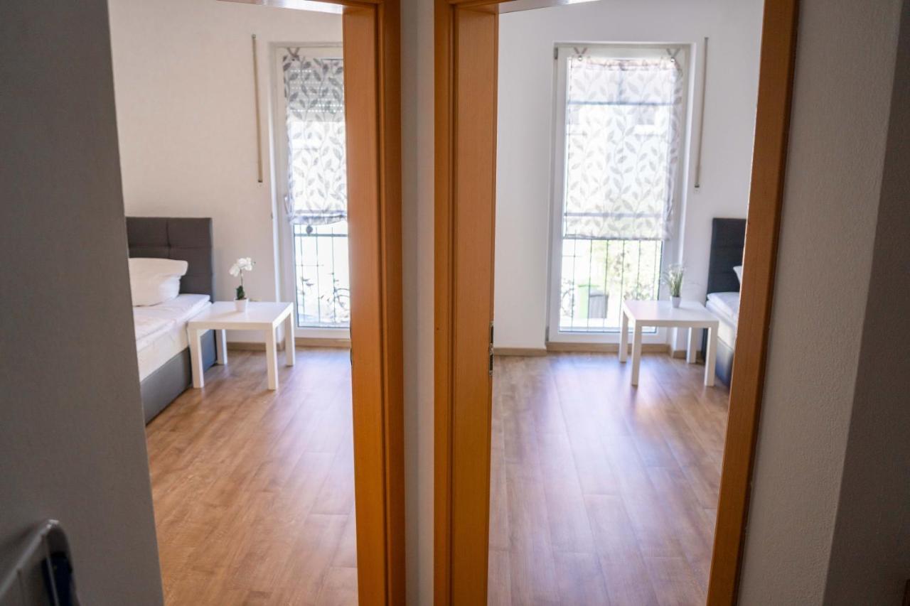 Sunnyhome Monteurwohnungen Und Apartments Nahe Regensburg Obertraubling Экстерьер фото